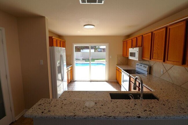 Building Photo - 505 Perseus Dr