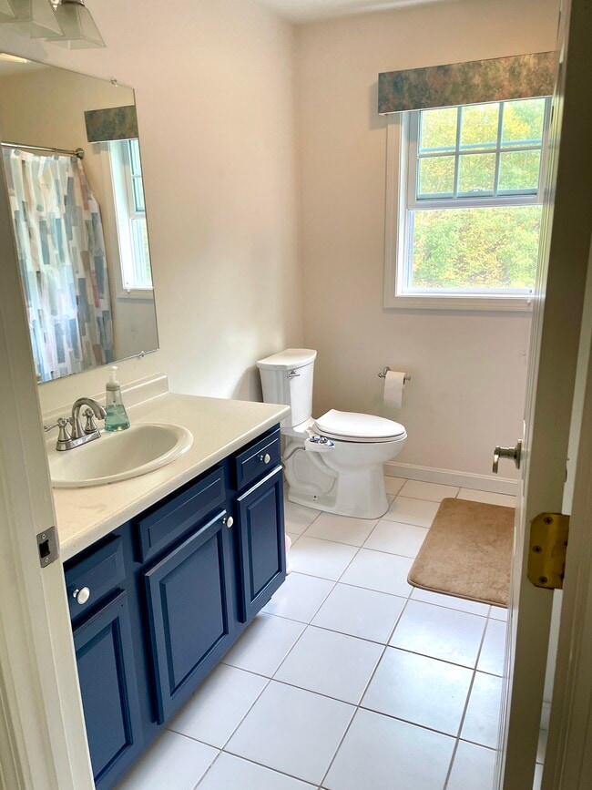 Building Photo - 64 Hamilton Dr