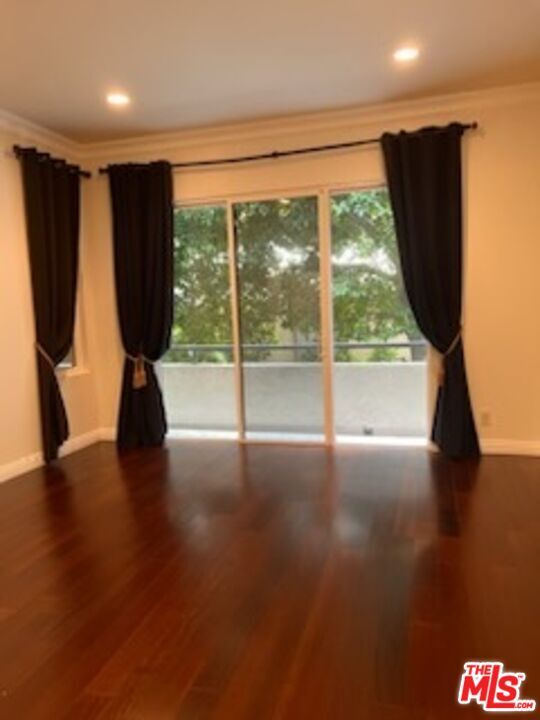 Building Photo - 1880 Veteran Ave