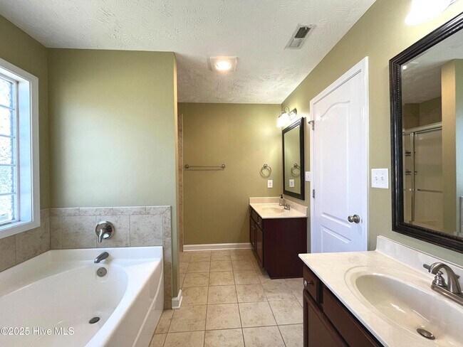 Building Photo - 229 Chamberlin Boulevard