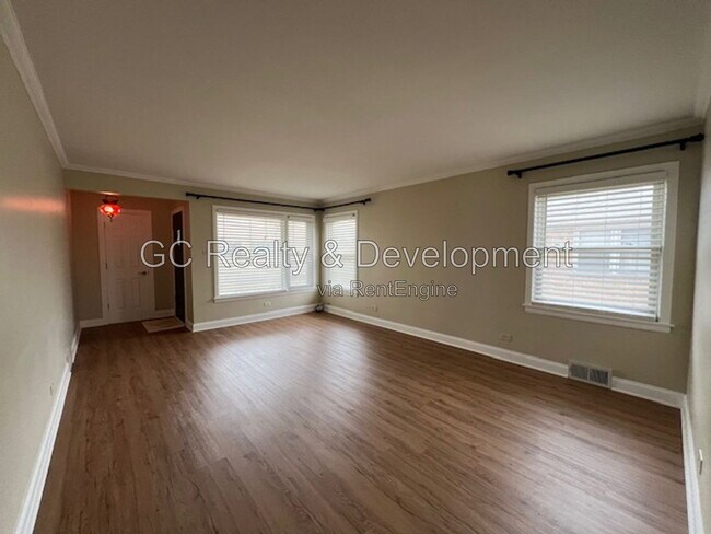 Building Photo - 7613 N Harlem Ave