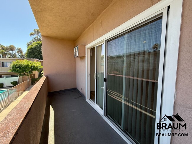 Building Photo - 5433 Sepulveda Blvd
