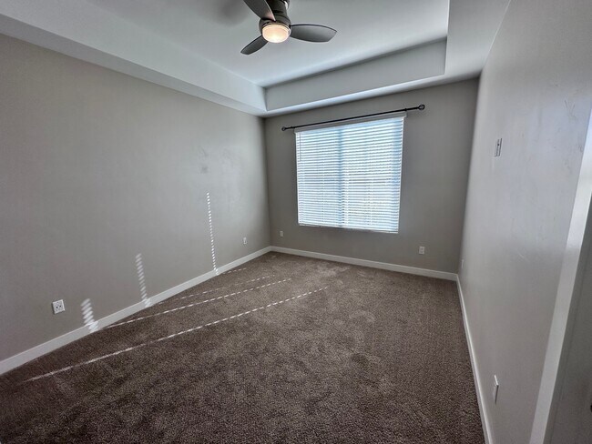 Building Photo - 1350 River Boat Dr