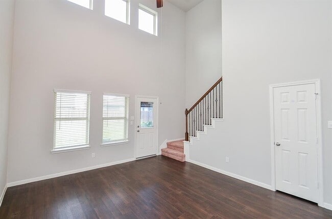 Building Photo - 24430 Vittorio Wood Ln