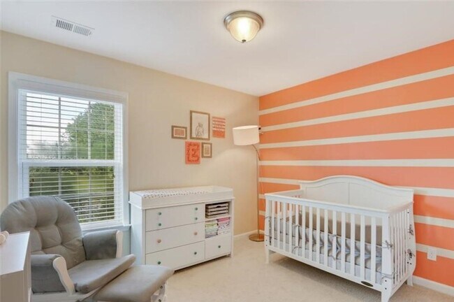 Building Photo - 207 Ventura Pl