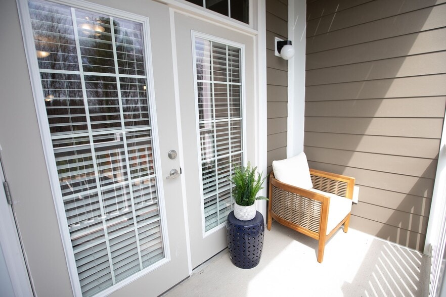 Building Photo - Berkmar Landing