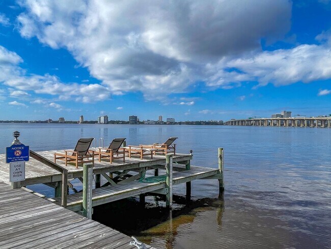Building Photo - Charming Condo in Historic San Marco with River Views