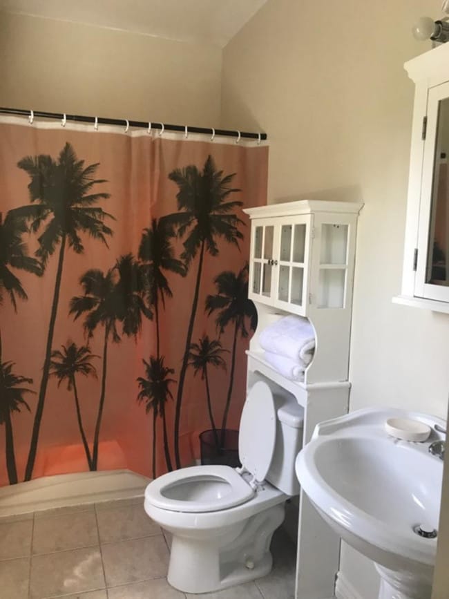 Building Photo - 14655 Vanowen St