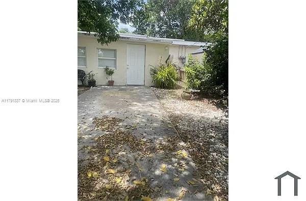 Building Photo - 11780 SW 213th St