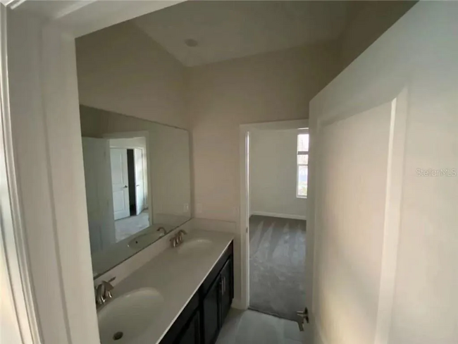 Building Photo - 4945 Lotta Ct