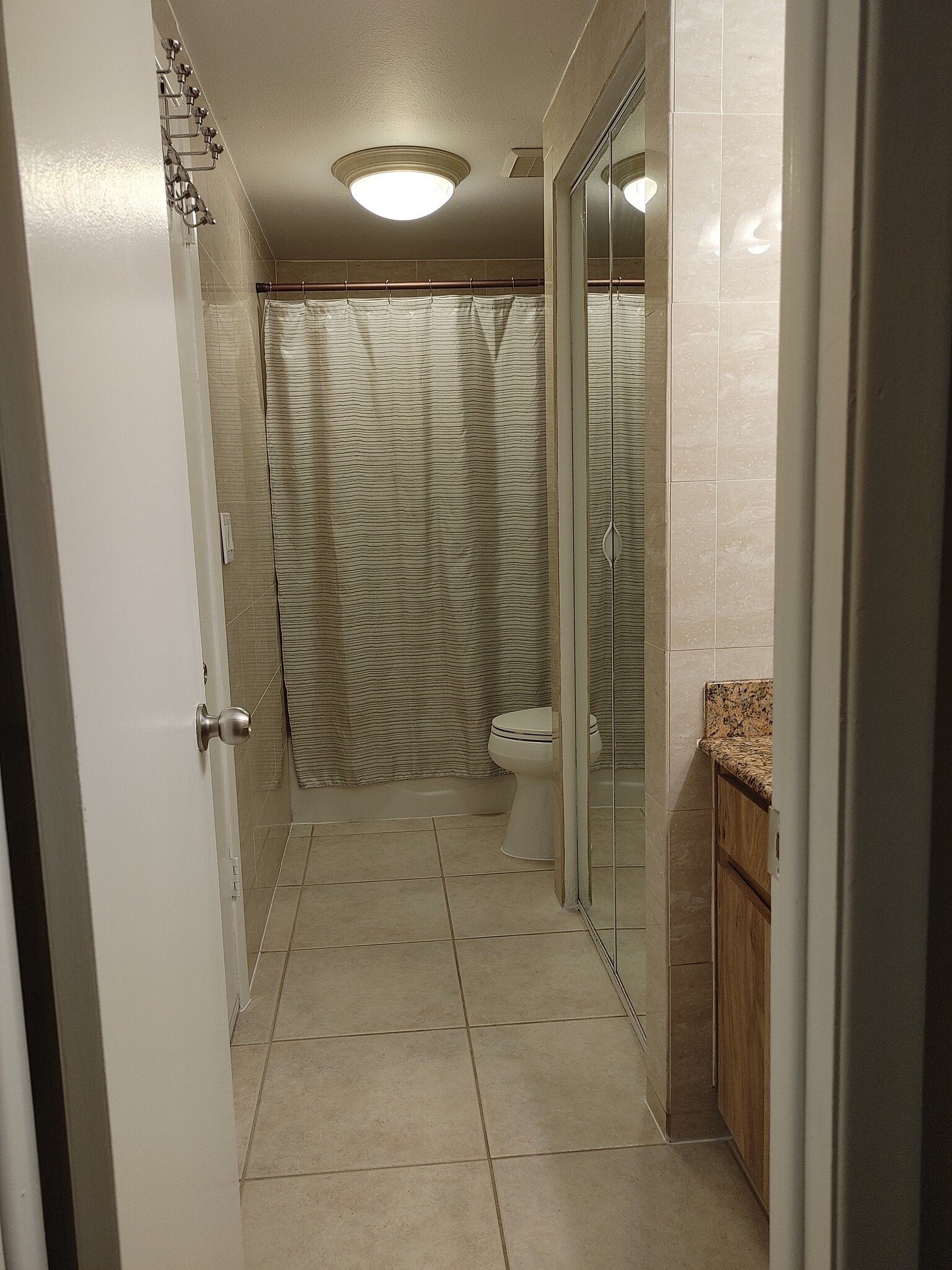 Building Photo - 2809 Cedaridge Dr