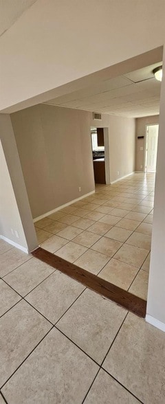 Building Photo - 1202 Summer St