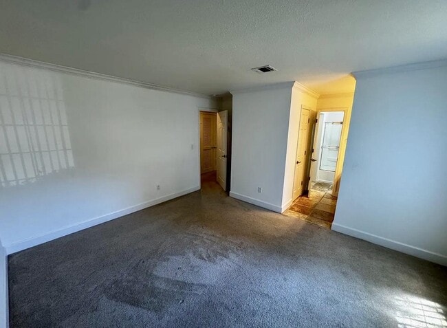 Building Photo - 331 Eastridge Dr