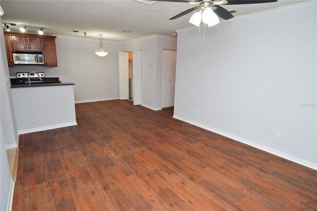 Building Photo - 10265 Gandy Blvd N