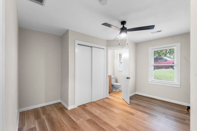 Building Photo - Charming Home in Jackson