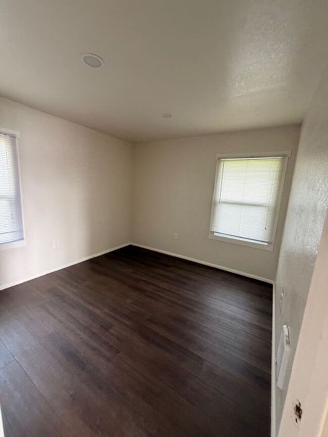 Building Photo - Available Soon!  Updated 2 Bedroom ~ 1 Bathroom Home Located in Monroe