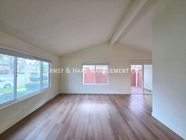 Building Photo - 12512 Cuesta Dr