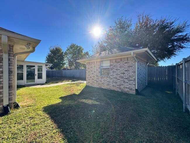 Building Photo - 11281 Grand Slam Dr