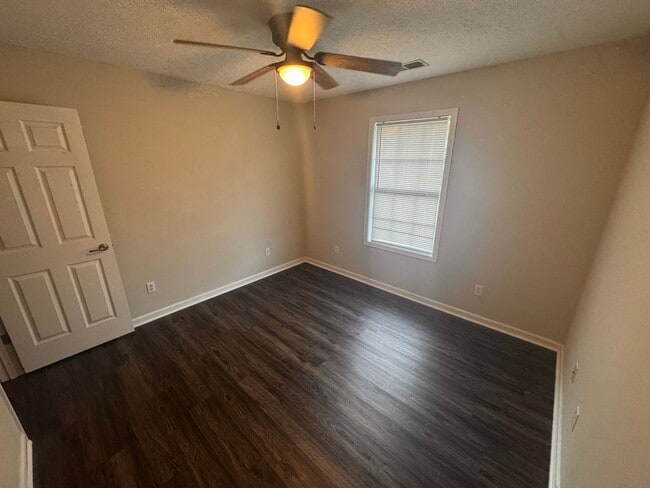 Building Photo - Williams Rd. Apartments