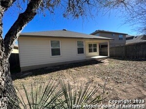 Building Photo - 1713 London Blue