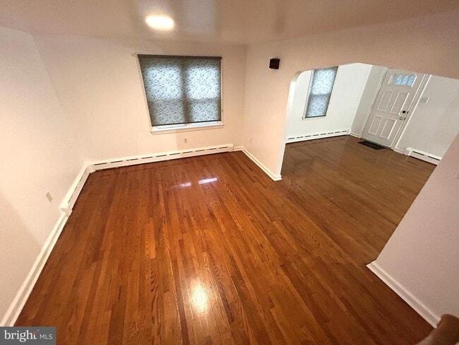 Building Photo - 625 Grove St