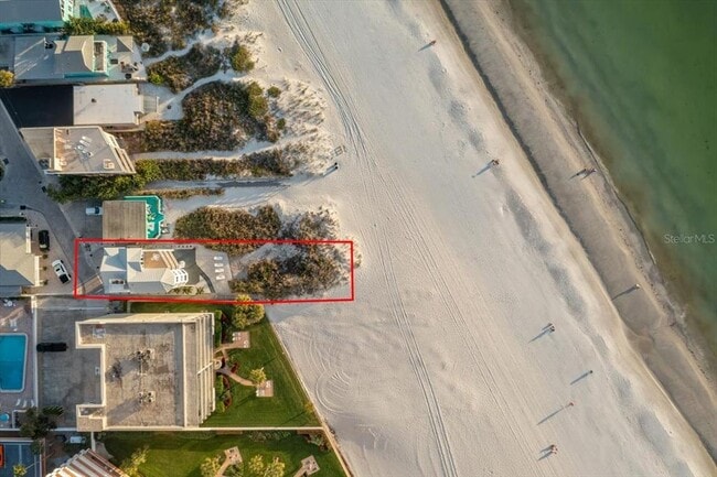 Building Photo - 17852 Lee Ave