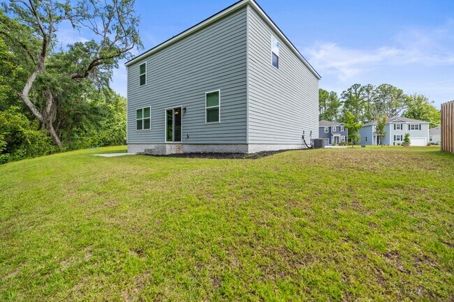 Building Photo - 4 Bedrooms Plus an Office on Cul De Sac