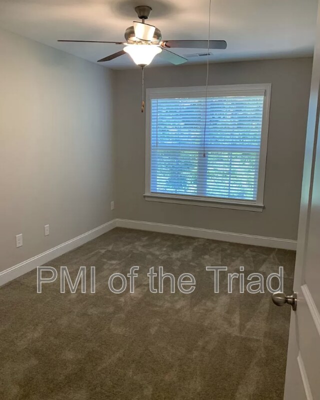 Building Photo - 868 Silver Leaf Dr