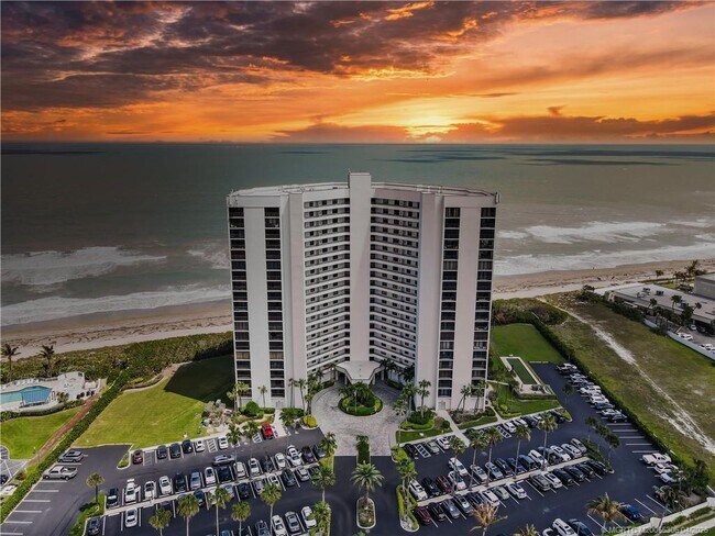 Building Photo - 9650 S Ocean Dr