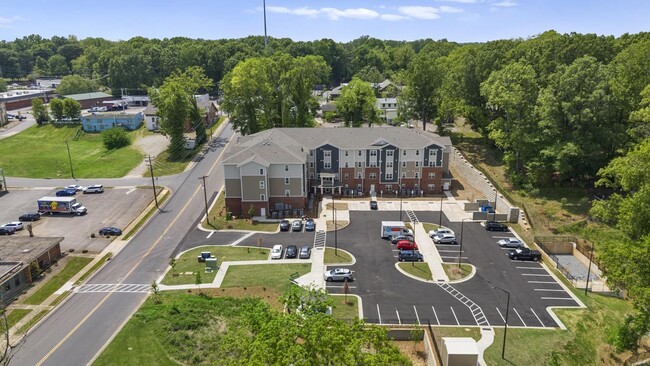 Building Photo - Bluebird Commons