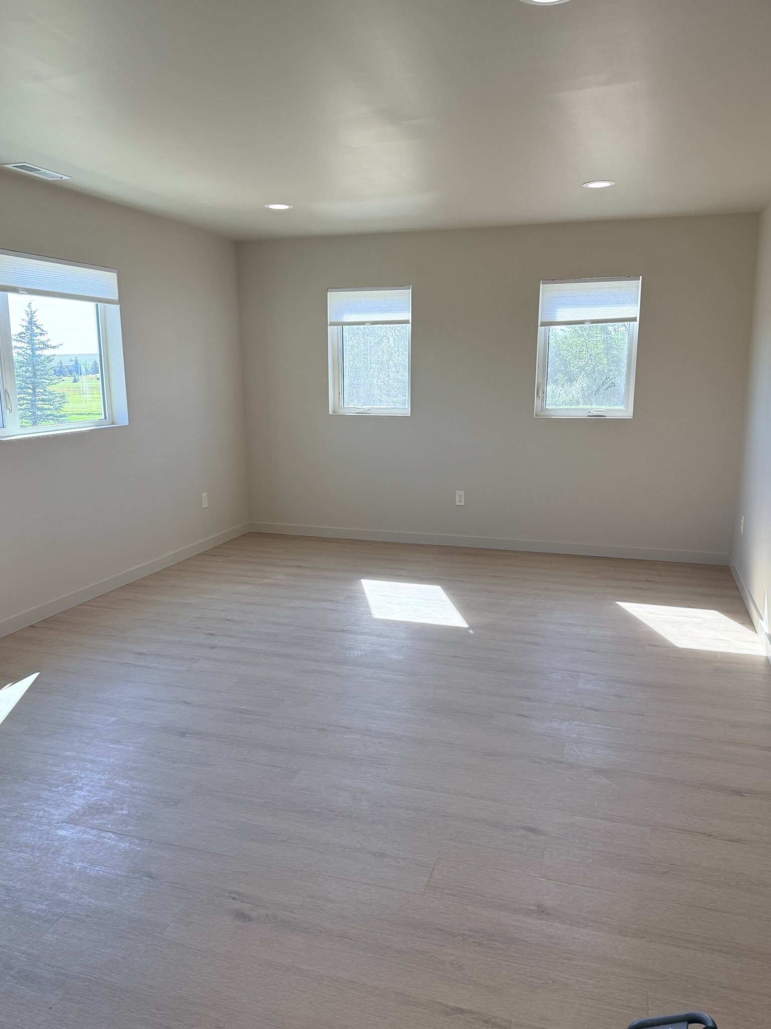 Building Photo - 1414 Silver Cir
