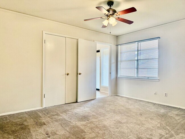 Building Photo - Home for Rent