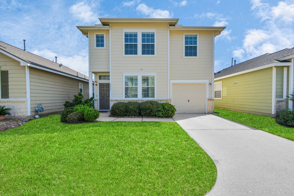 Building Photo - 4047 Mossy Spring Ln