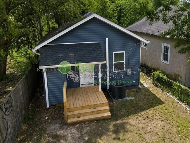 Building Photo - 4909 Killam Ave