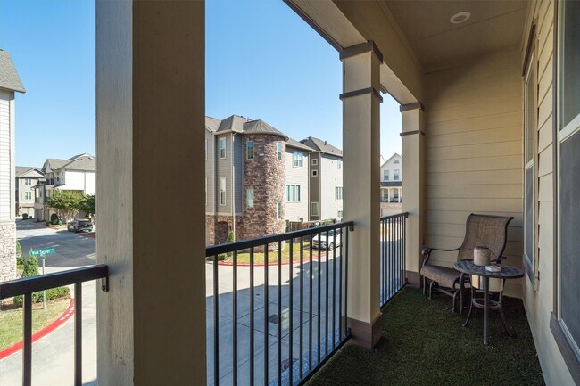 Building Photo - 8917 Wind Springs Dr