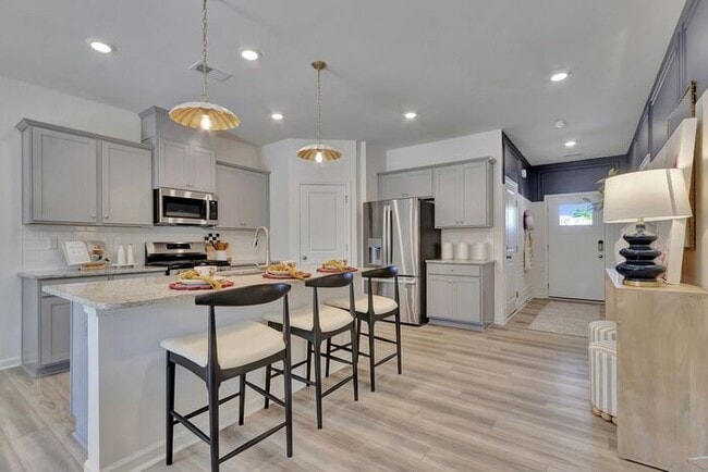 Building Photo - Lavanya Townhouse Arberdene