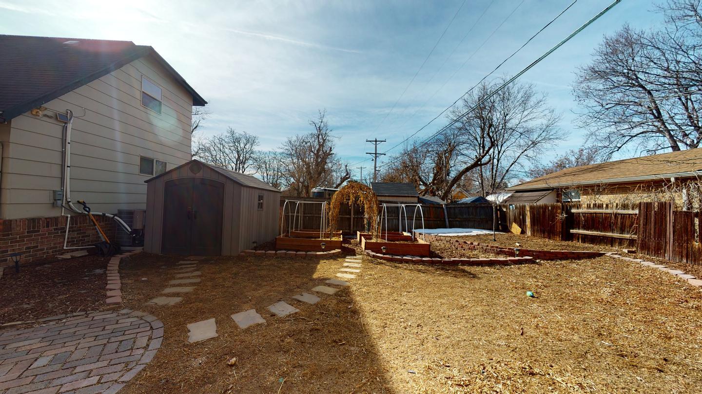 Building Photo - Bright & beautiful South Park Hill duplex property with large fenced shared yard