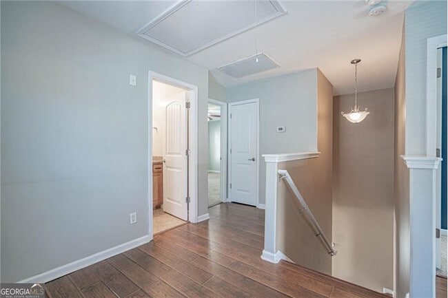 Building Photo - 25 Chey Hill Ln