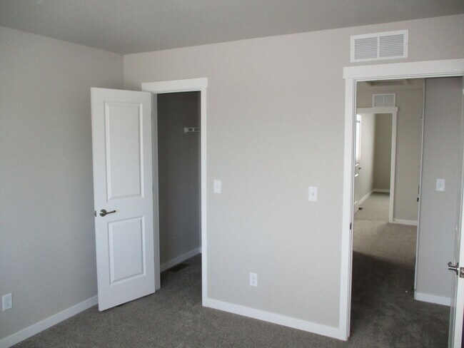 Building Photo - 3 Bed, 2.5 Bath Home in Berthoud - Built 2024 - 2-Car Garage, Home is facing the Mountains