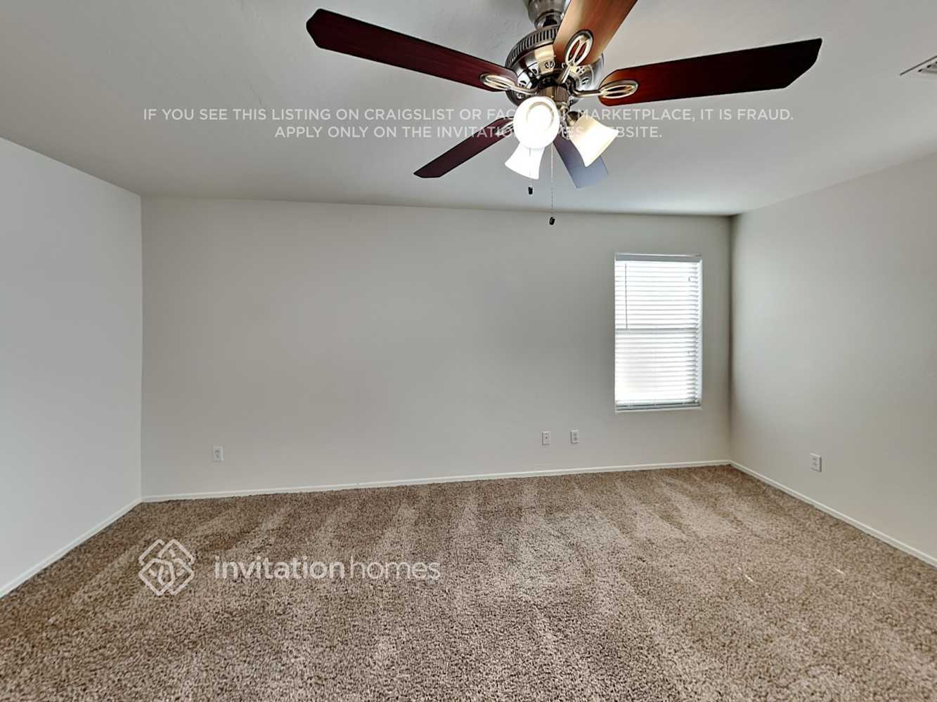 Building Photo - 113 W Saddle Way