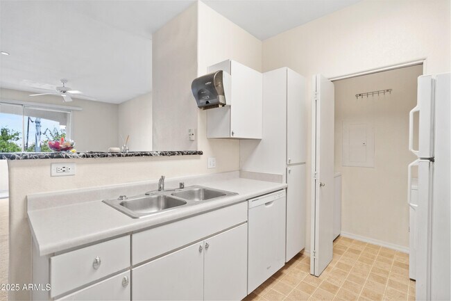 Building Photo - 3302 N 7th St