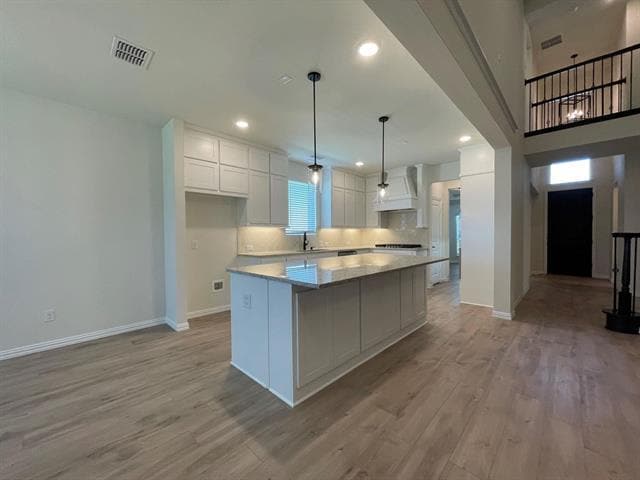 Building Photo - 6270 Shasta Creek Rd