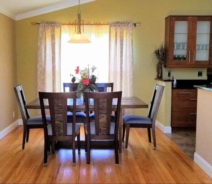 Building Photo - 8280 Ibis St