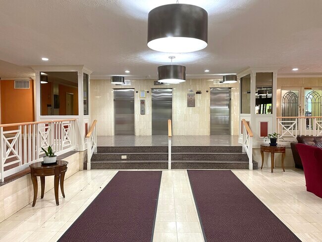 1021 East building Lobby - 1021 Arlington Blvd