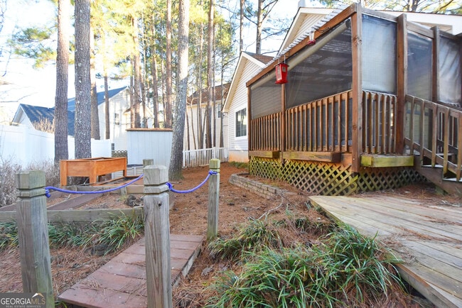 Building Photo - 715 S Fairfield Dr