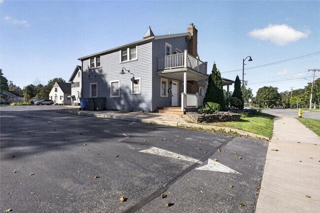 Building Photo - 1700 Mt Hope Ave