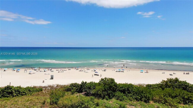 Building Photo - 5601 Collins Ave