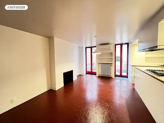 Building Photo - 4 Willow Pl