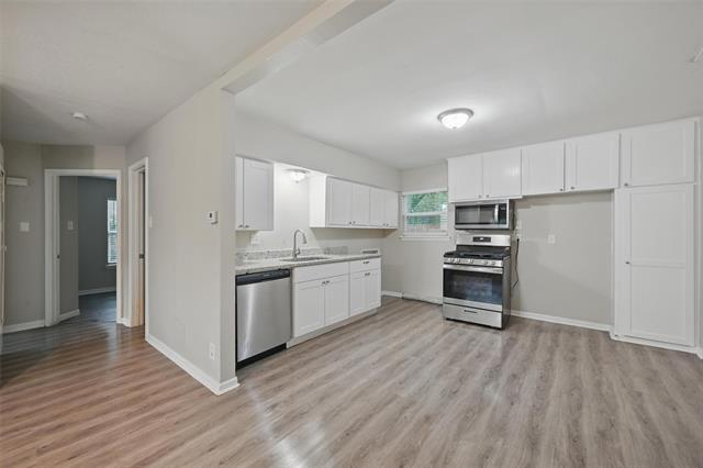Building Photo - 1201 Park Dr