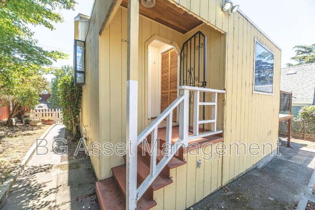 Building Photo - 6606 Aqua Vista Ct